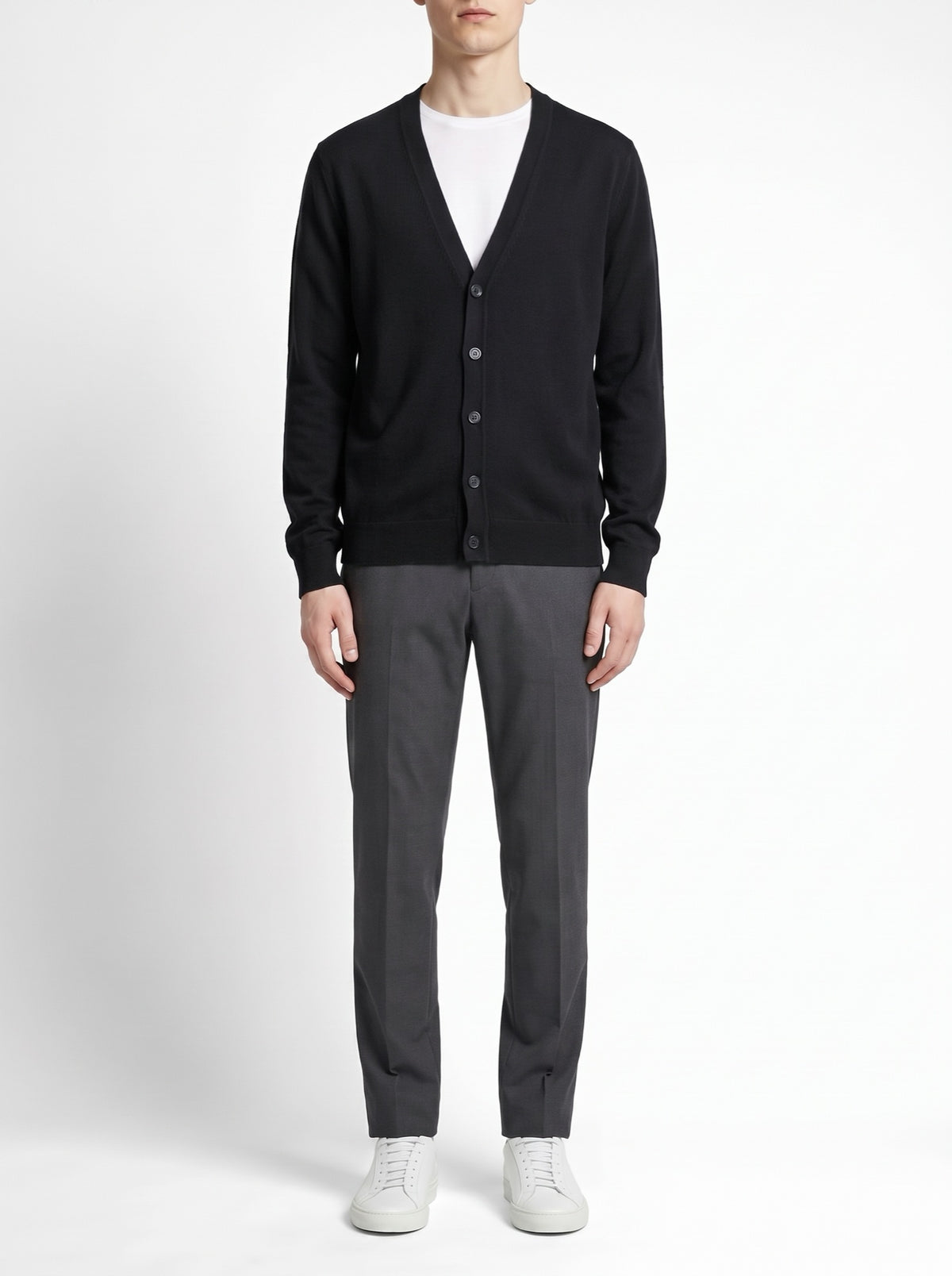 Mo Maike Essential V-Neck Knitted Cardigan — Black