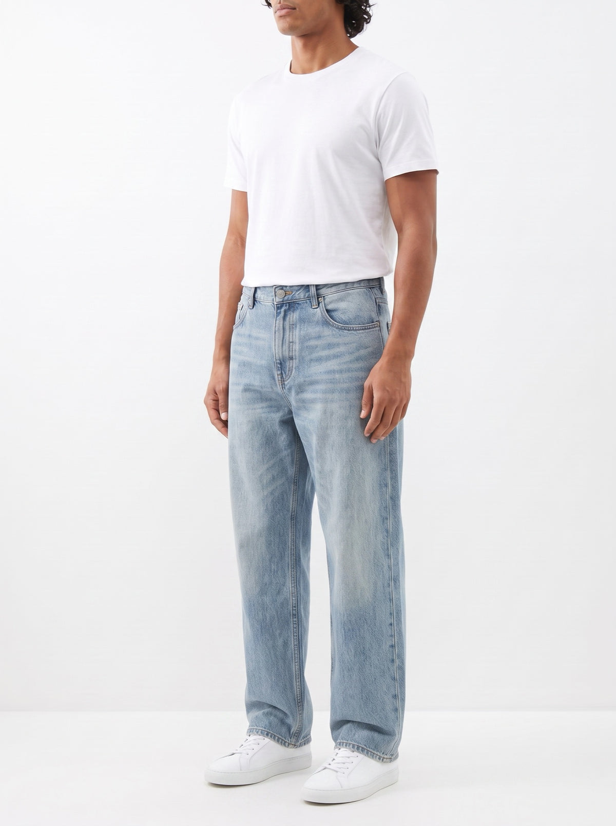 Relaxed Jeans in Washed Denim — three-quarter view