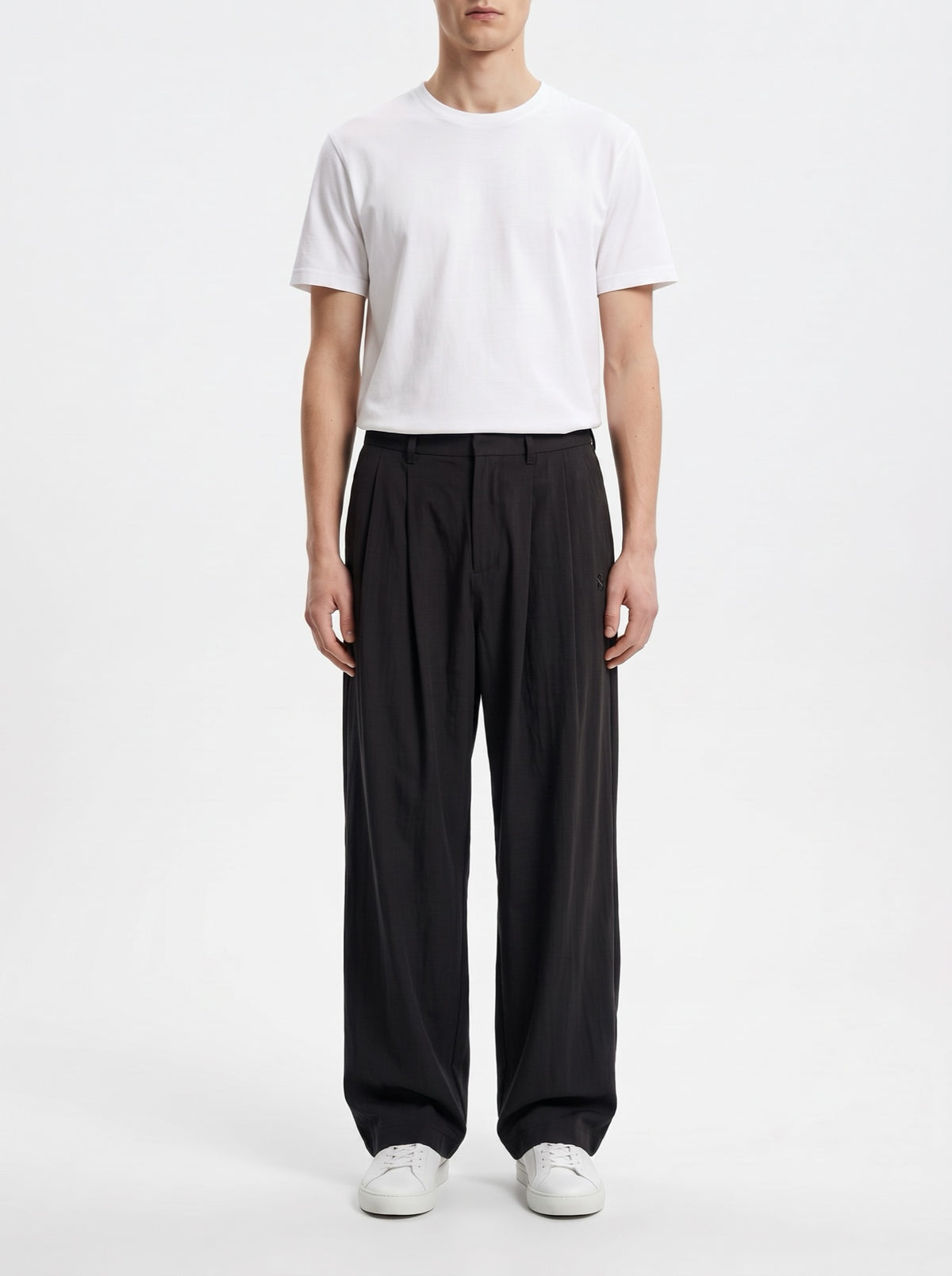 Relaxed Embroidered Wide-Leg Pants — Black