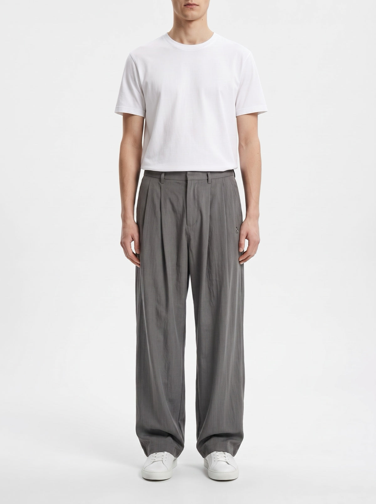 Relaxed Embroidered Wide-Leg Pants — Gray