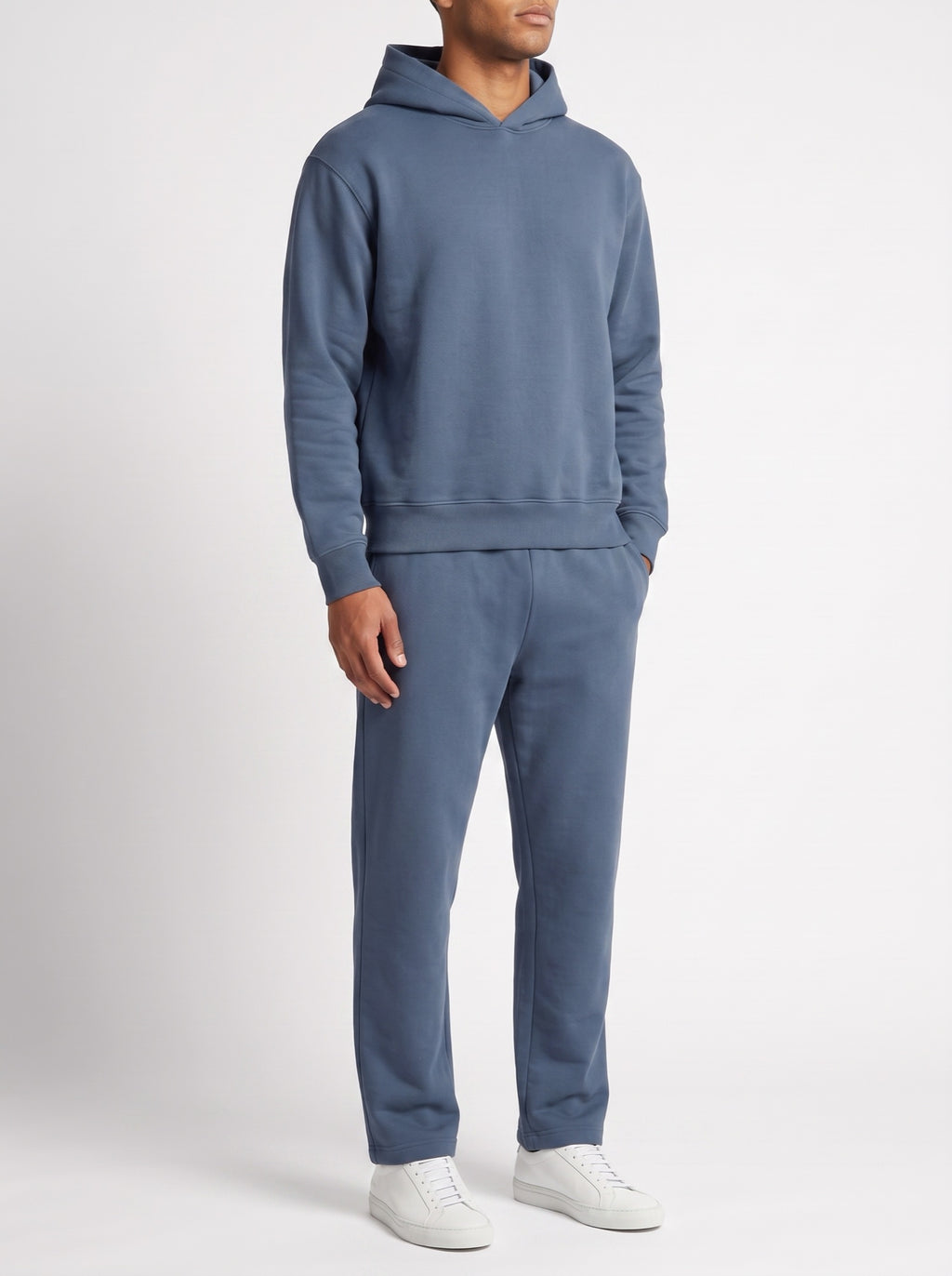 2-Piece Loose Fit Set, Hoodie and Sweatpants – Blue — three-quarter view
