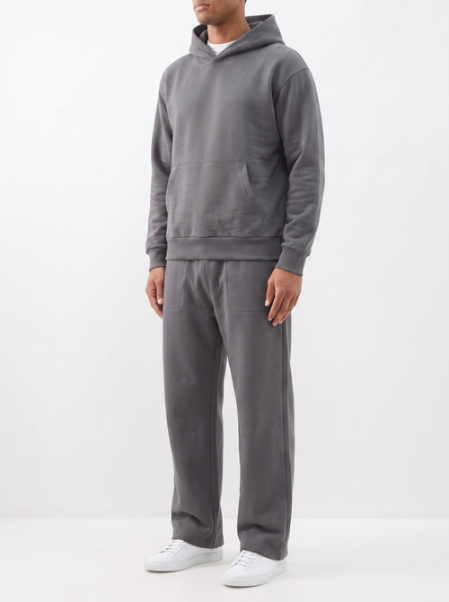 2-Piece Loose Fit Set, Hoodie and Sweatpants – Dark Gray — three-quarter view