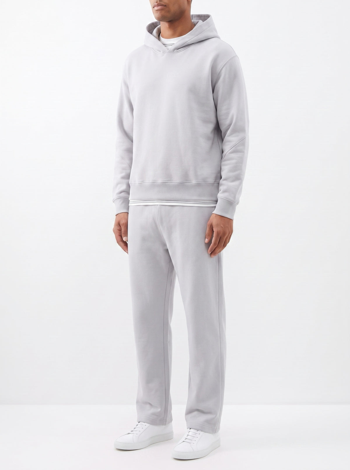 2-Piece Loose Fit Set, Hoodie and Sweatpants – Gray — three-quarter view
